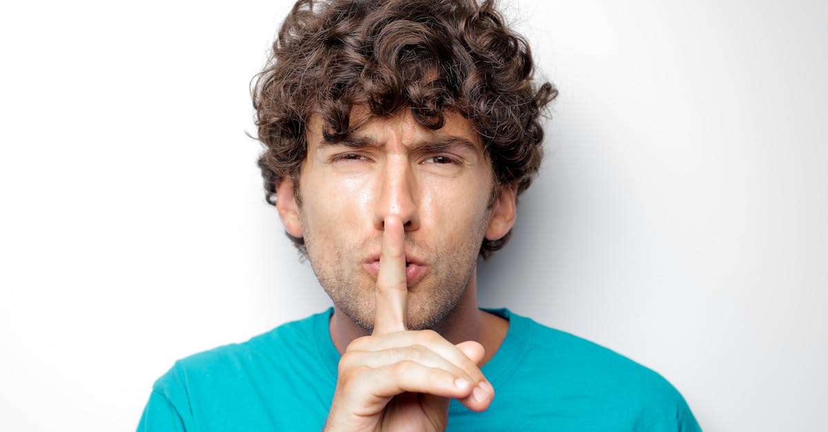 découvrez l'essence du silence, un voyage intérieur vers la paix et la sérénité. explorez les bienfaits du calme dans un monde agité et apprenez à apprécier les moments de tranquillité qui enrichissent votre vie.