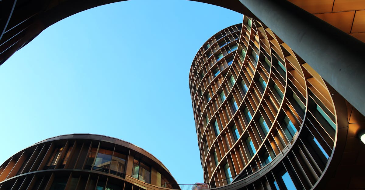 découvrez l’architecture : histoire, styles, tendances contemporaines et innovations qui façonnent nos villes et espaces. plongez dans le monde fascinant des bâtisseurs et créateurs d’espaces uniques.