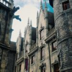 découvrez l'univers fascinant du gothique : une esthétique intemporelle mêlant architecture, mode, et musique. plongez dans l'élégance sombre et l'art mystérieux qui caractérisent cette culture emblématique.