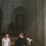 découvrez l'atmosphère envoûtante et mystérieuse d'une ambiance gothique. plongez dans un univers où l'obscurité, l'élégance et l'art se rencontrent pour créer des expériences uniques, que ce soit à travers l'architecture, la mode ou la musique.