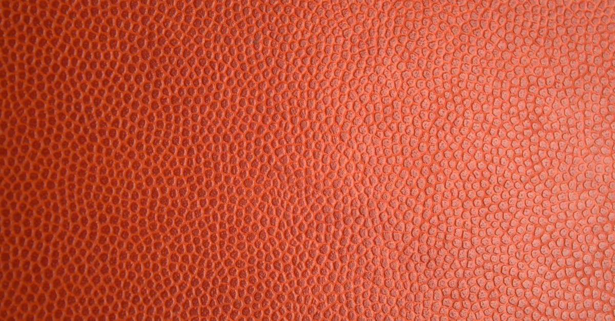 découvrez l'univers fascinant des textures : définition, types, exemples et conseils pour intégrer différentes textures dans vos projets de design, d'art ou de décoration.