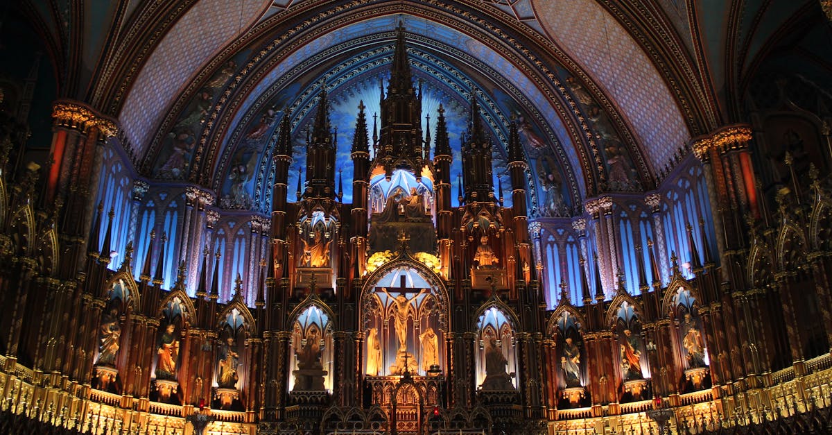 découvrez l'univers gothic : un style mystérieux entre mode, architecture et culture sombre, marqué par l’élégance noire, les contrastes dramatiques et un esprit envoûtant.