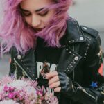 découvrez le style gothic, une esthétique fascinante mêlant romantisme sombre, mode audacieuse et influences médiévales. explorez ses origines, ses tendances et les éléments emblématiques de cette culture unique.